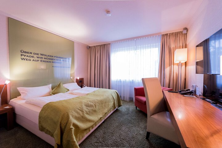 Room 17 of 139