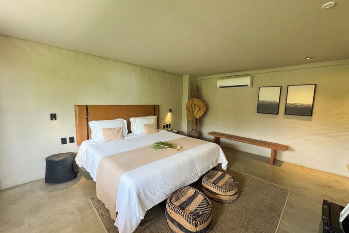 Room 25 of 110