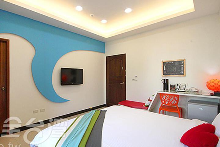 Room 2 of 6