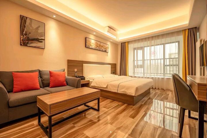 Wuxue Tianzhen Home Inn