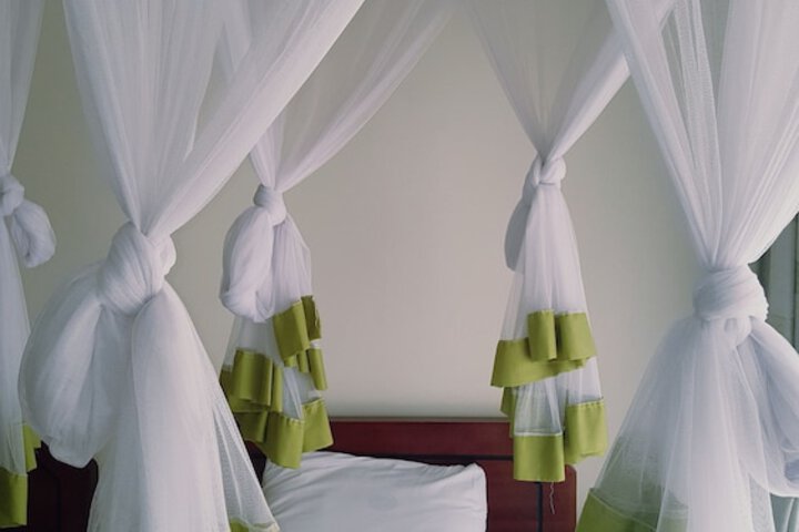 Room 10 of 80