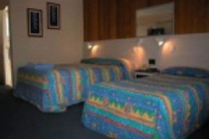 Room 65 of 144