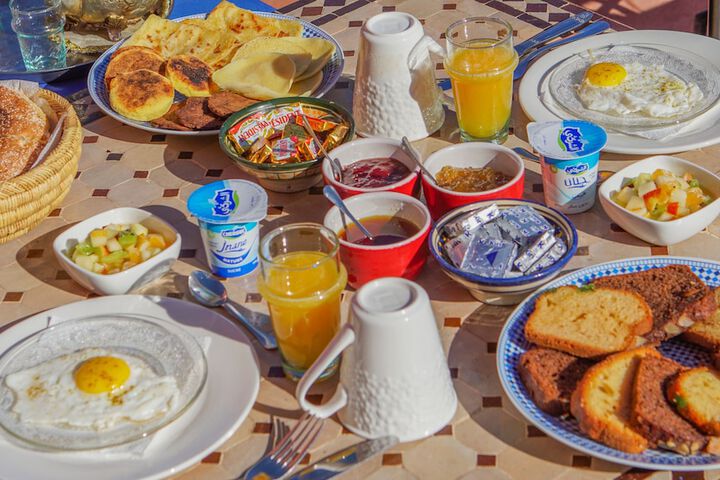 Breakfast/Coffee Service 22 of 55