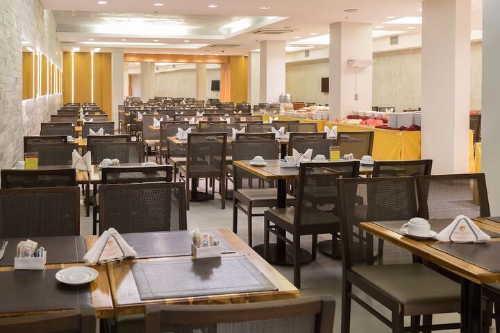 Dining 79 of 138