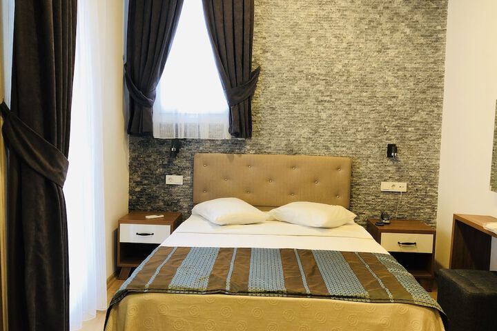 Room 14 of 61