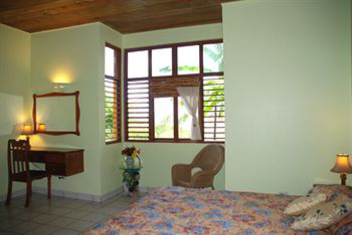 Room 37 of 100