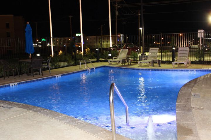Pool Hotel