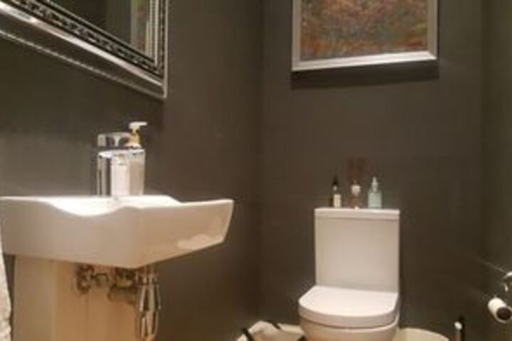Room 7 of 36