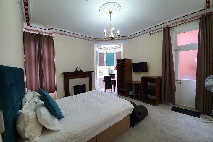 Room 19 of 78