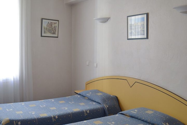Room 21 of 47