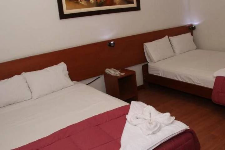 Room 2 of 18