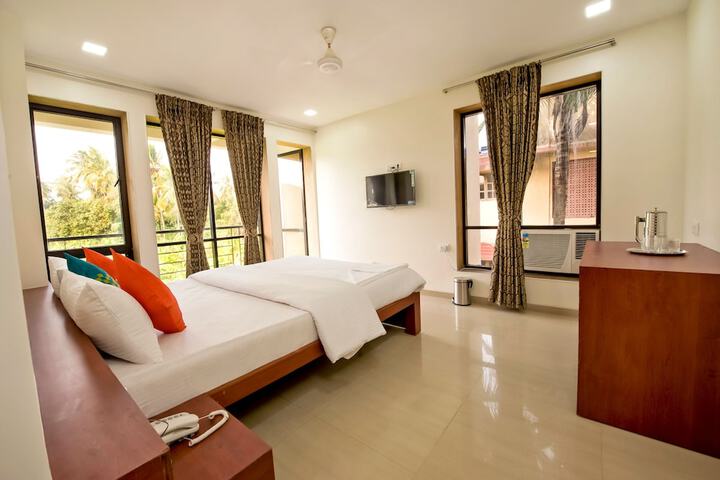Room 17 of 30