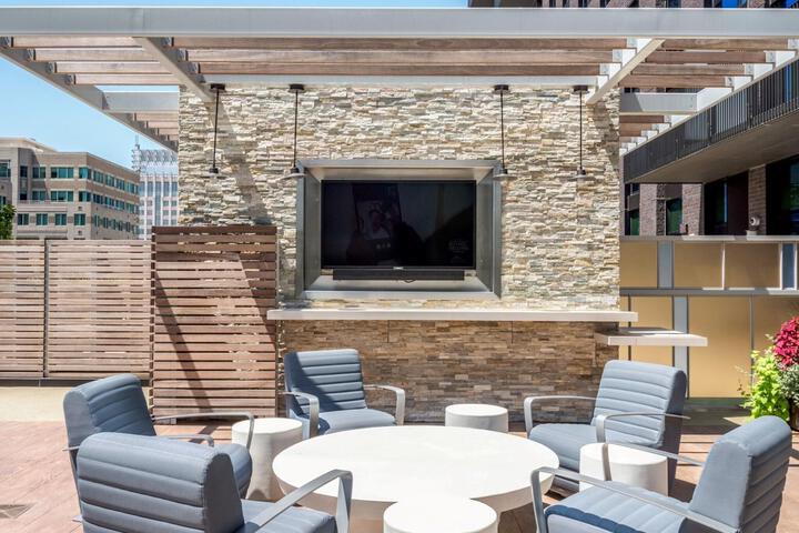 Terrace/Patio 10 of 208