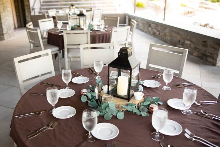 Ballroom/Hall 51 of 73