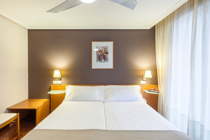 Room 22 of 76