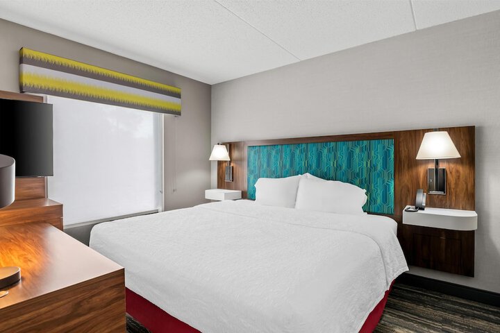 Room 5 of 42
