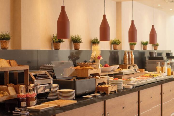 Breakfast area