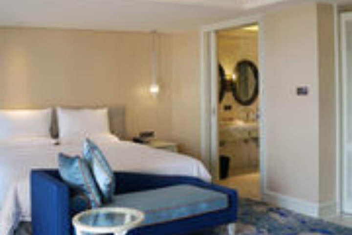 Room 12 of 17