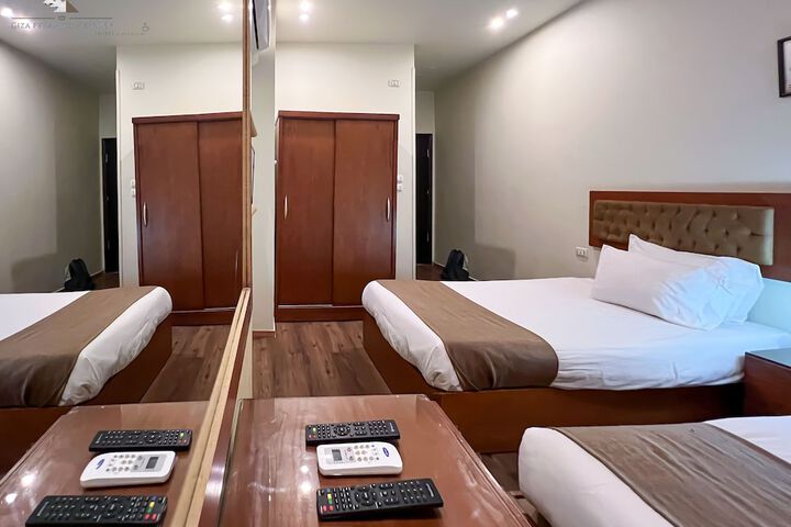 Room 57 of 284