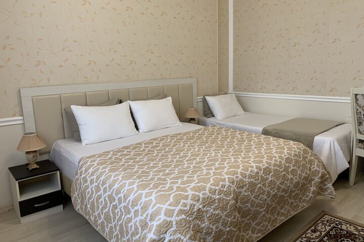 Room 2 of 22
