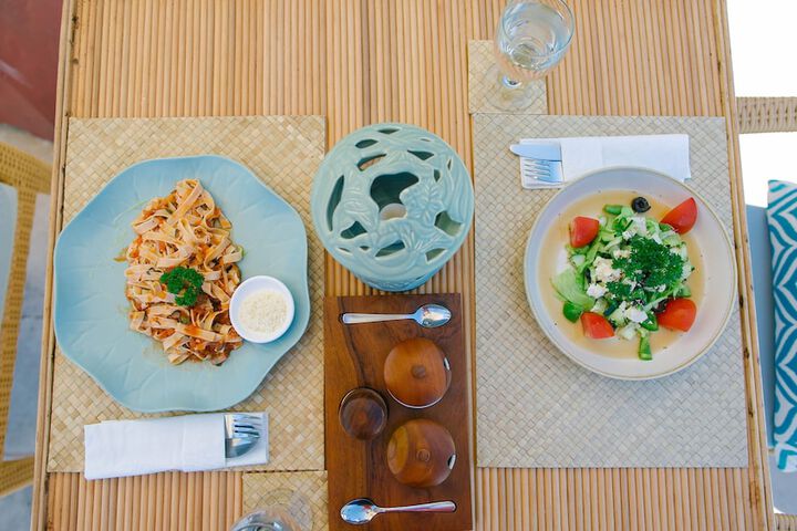 Dining 59 of 101