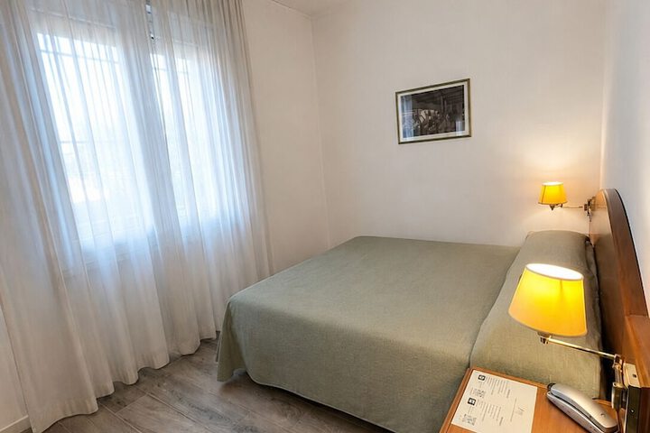 Room 20 of 47