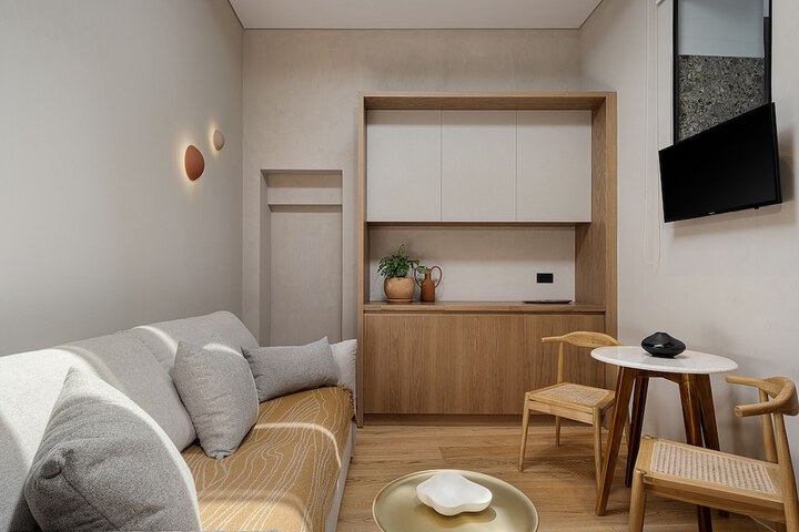 Room 15 of 72