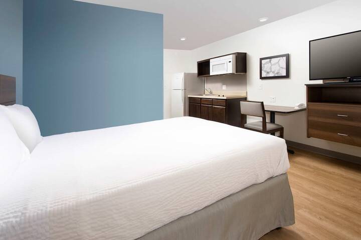 Room 10 of 26