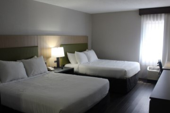 Room 10 of 36