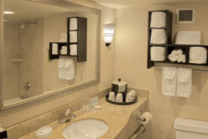 Room 3 of 27