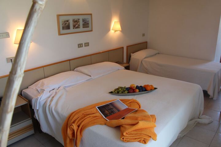 Room 5 of 26