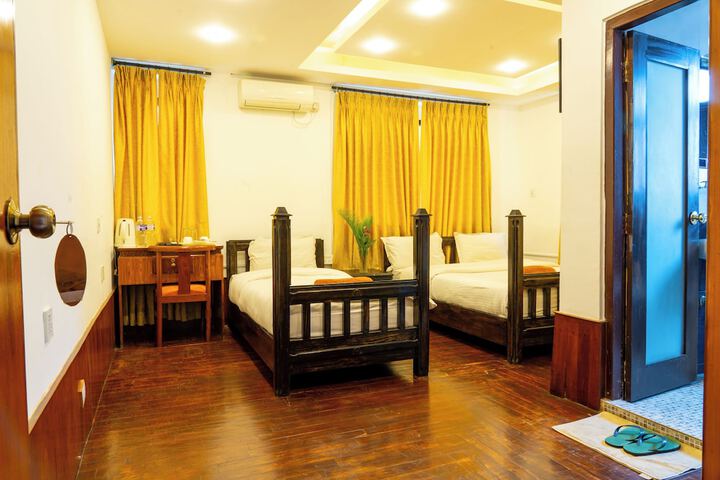 Room 6 of 29