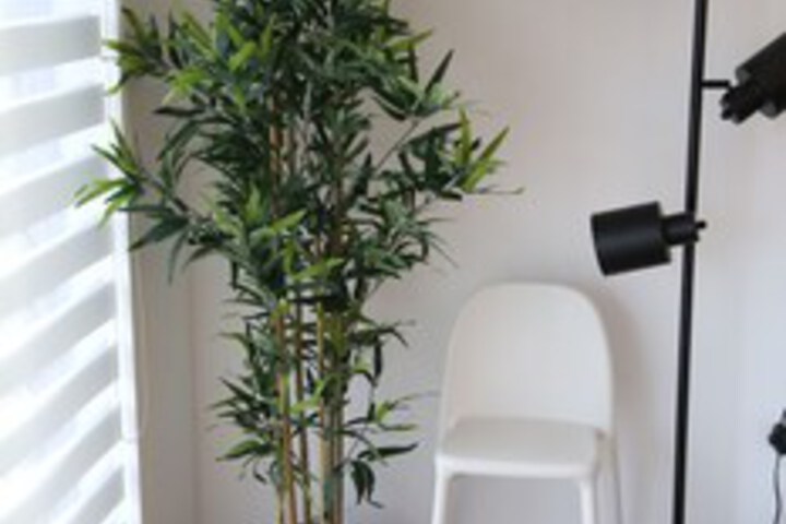 Room 10 of 28