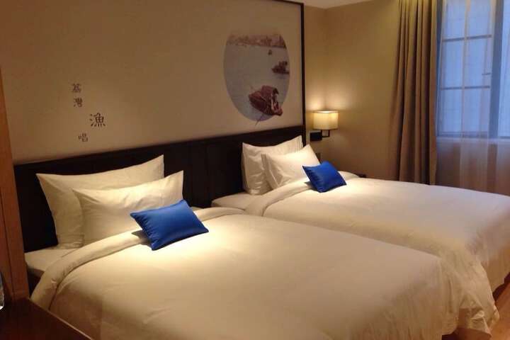 Room 20 of 146