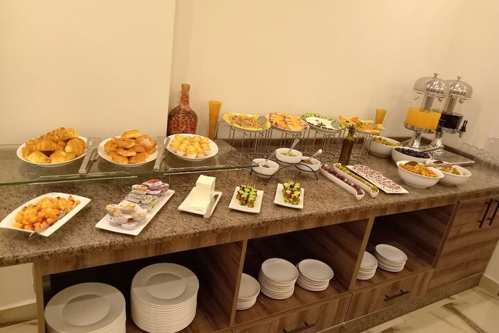 Dining 194 of 235