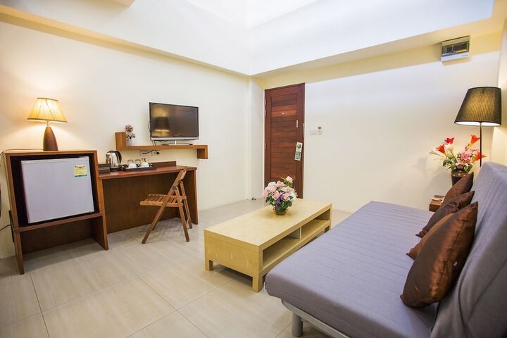 Room 9 of 47
