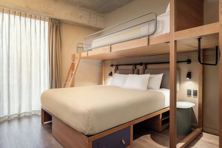 Room 36 of 110