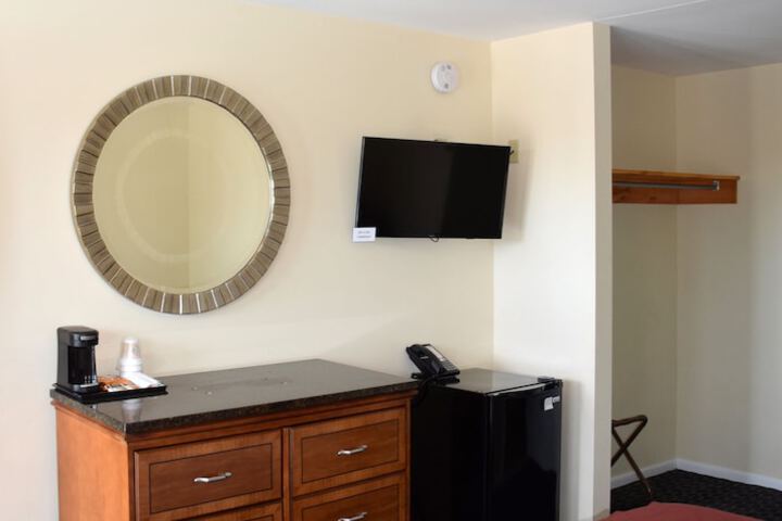 Room 5 of 30
