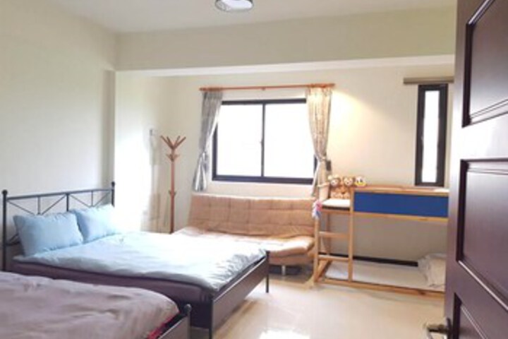 Room 32 of 38