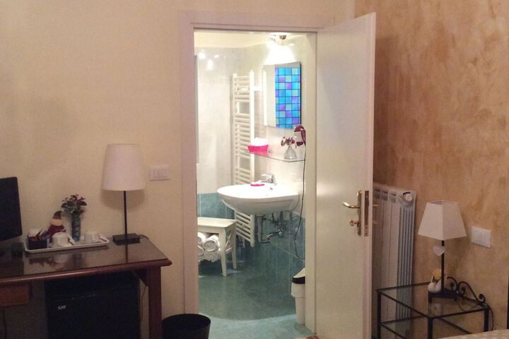 Room 18 of 20