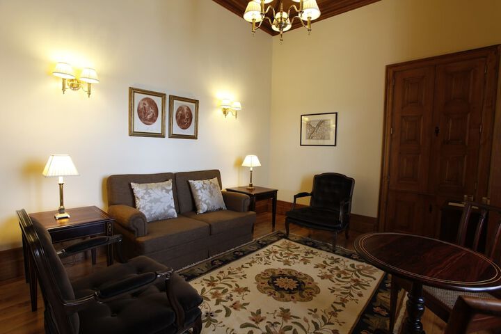 Room 13 of 54