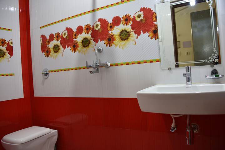 Room 42 of 65