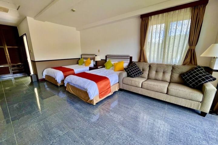 Room 9 of 149