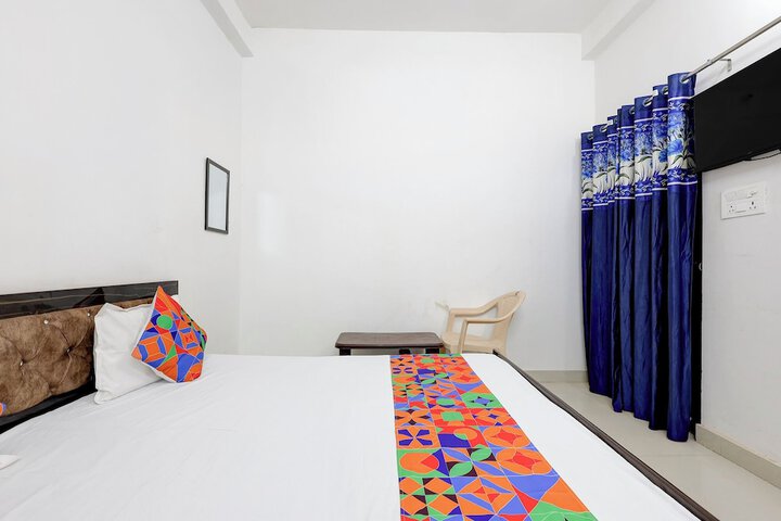 Room 15 of 27