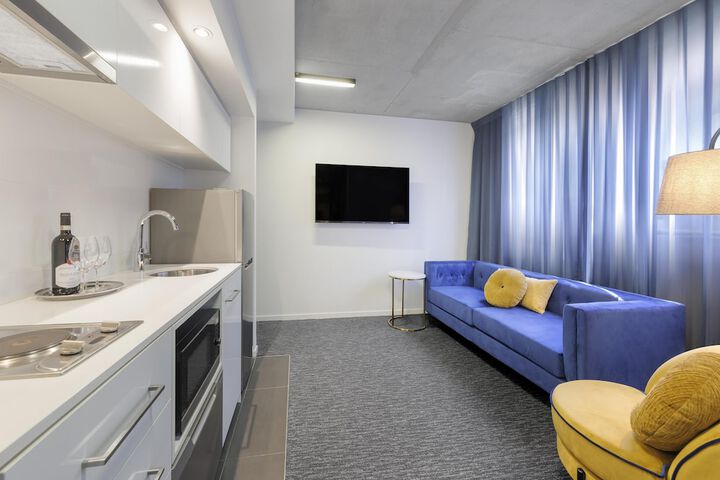 Room 26 of 112