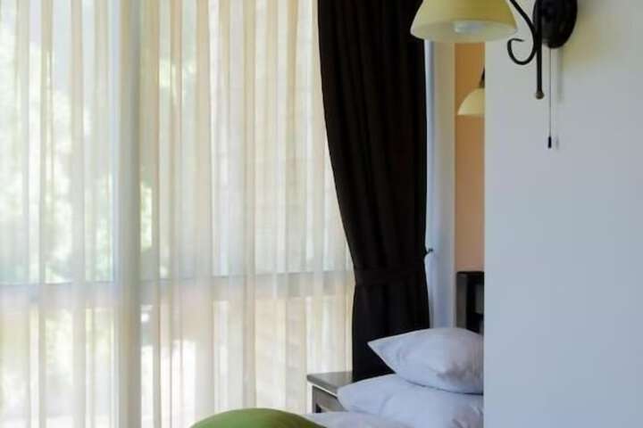 Room 28 of 109
