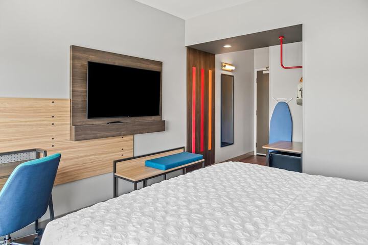 Room 15 of 41