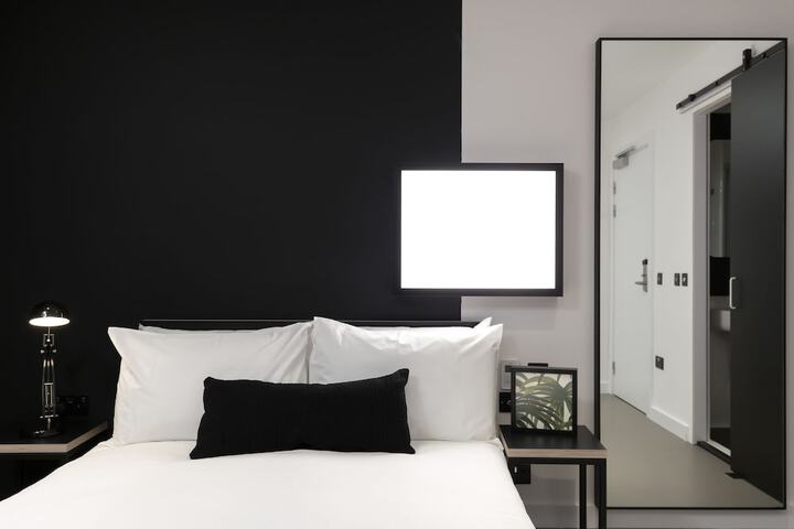 Room 60 of 71