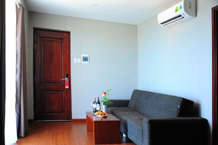Room 42 of 108