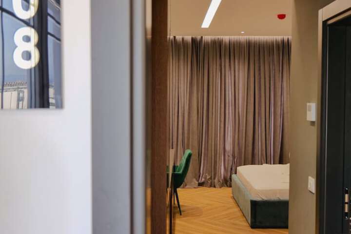 Room 58 of 148